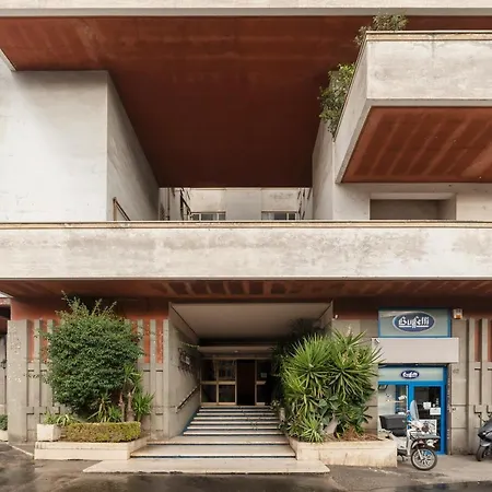 Piazzale Clodio Large Apartment